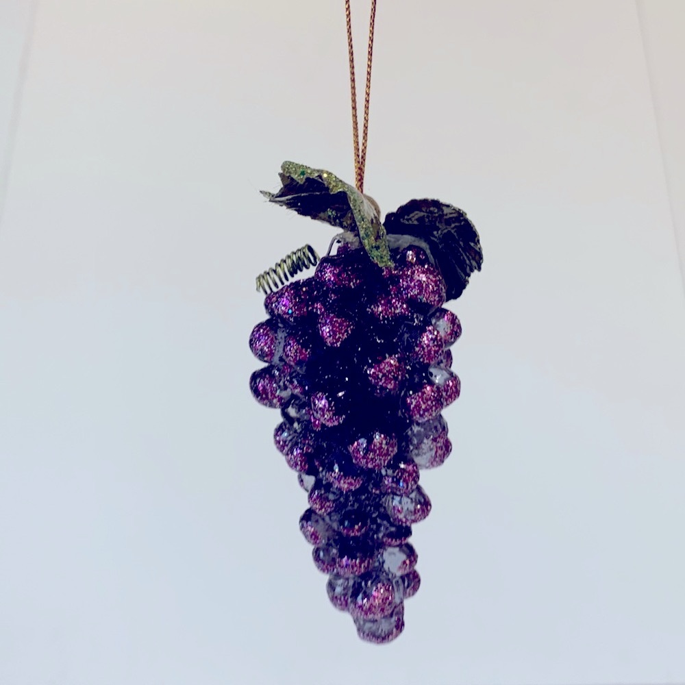 Mark Roberts Collection grapes cluster ornament